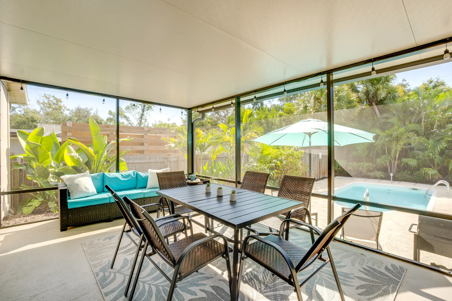 Rita Retreat · Easy outdoor living